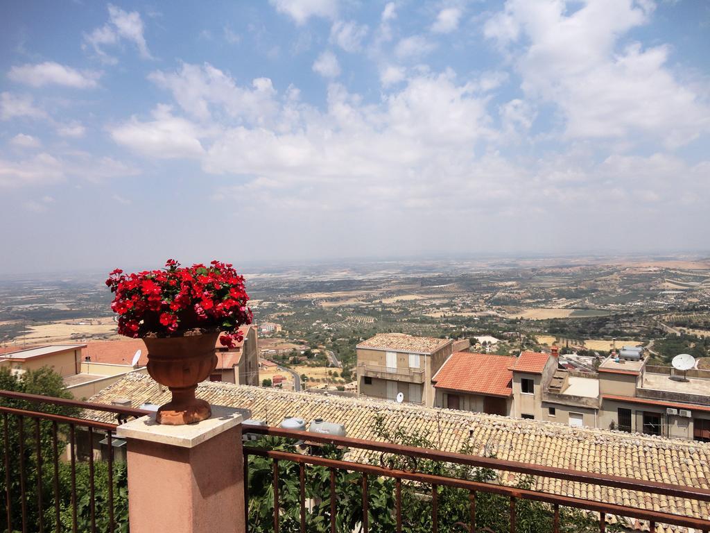Albergo Villa Nobile Chiaramonte Gulfi Buitenkant foto