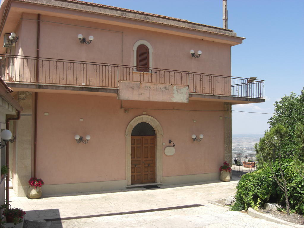 Albergo Villa Nobile Chiaramonte Gulfi Buitenkant foto