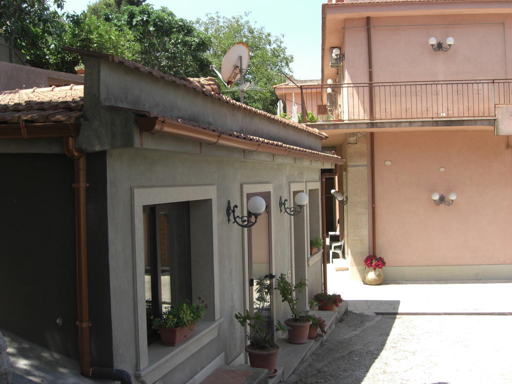 Albergo Villa Nobile Chiaramonte Gulfi Buitenkant foto