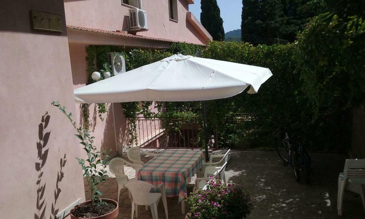 Albergo Villa Nobile Chiaramonte Gulfi Buitenkant foto